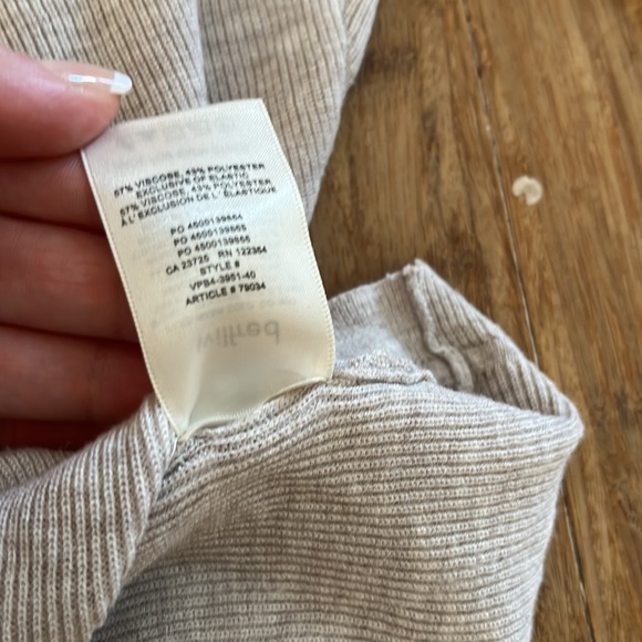 Wilfred Tuscany Sweater, Sz M - Picture 9 of 9